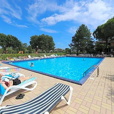 Beautiful Large With Shared Pool * Bibione