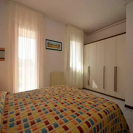 Beautiful Large With Shared Pool Hotel Bibione